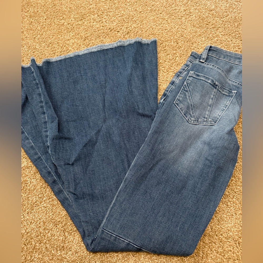Women’s Shyanne Bell bottoms
